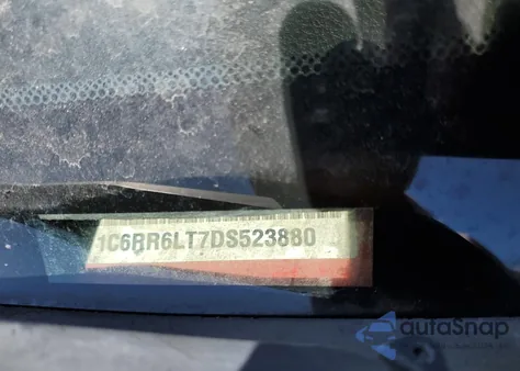 2013 Ram 1500 Slt z USA, uszkodzony, nr VIN 1C6RR6LT7DS523880